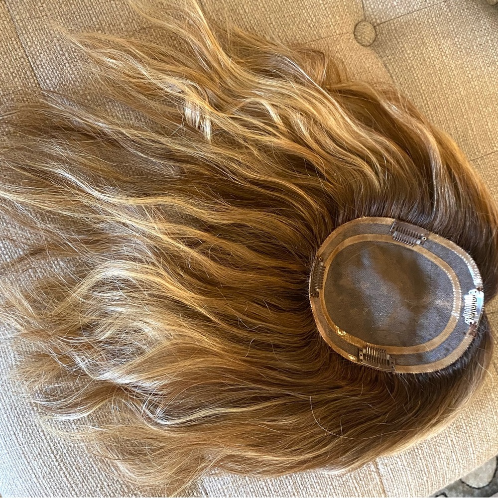 100% Remy Human Hair Topper Excellent! Rooted Warm Honey Blonde